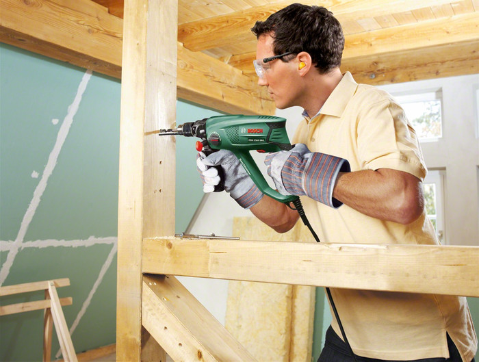 Bosch PBH 2500 SRE + 6-teiliges SDS-Plus Bohrerset produkt in gebrauch