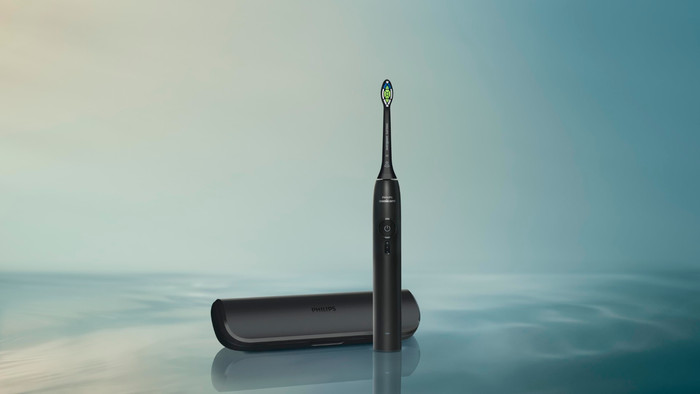 Philips Sonicare 3100 Series HX4033/32 Schwarz produkt in gebrauch