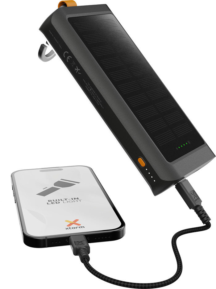 Xtorm 20 W Go2 Powerbank 10.000 mAh Solar & Light Schwarz Verbundprodukt
