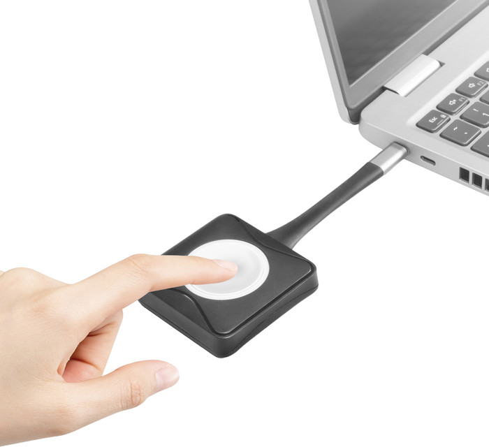 ACT Aero 4K Wireless Presentation system product in use