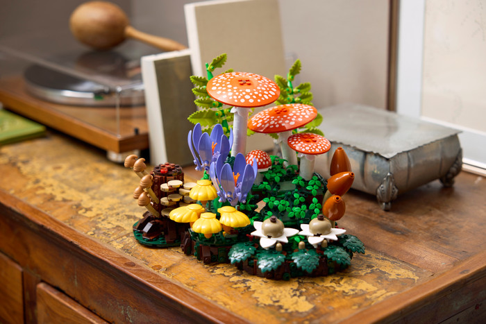 LEGO Botanicals Waldpilze 11505 produkt in gebrauch