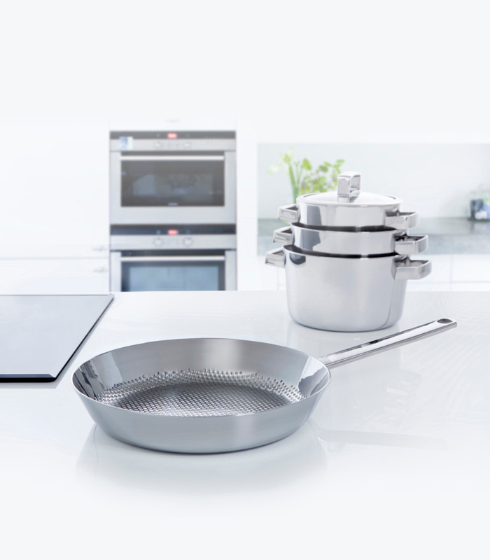 BK Conical Deluxe Frying Pan 24cm null