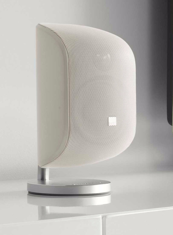 Bowers & Wilkins M1 Duo Pack White product in use