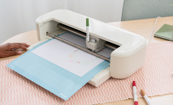 Cricut Extra Fine Point Pens 0.4mm Ultimate (Set of 30) + Adapter product in use