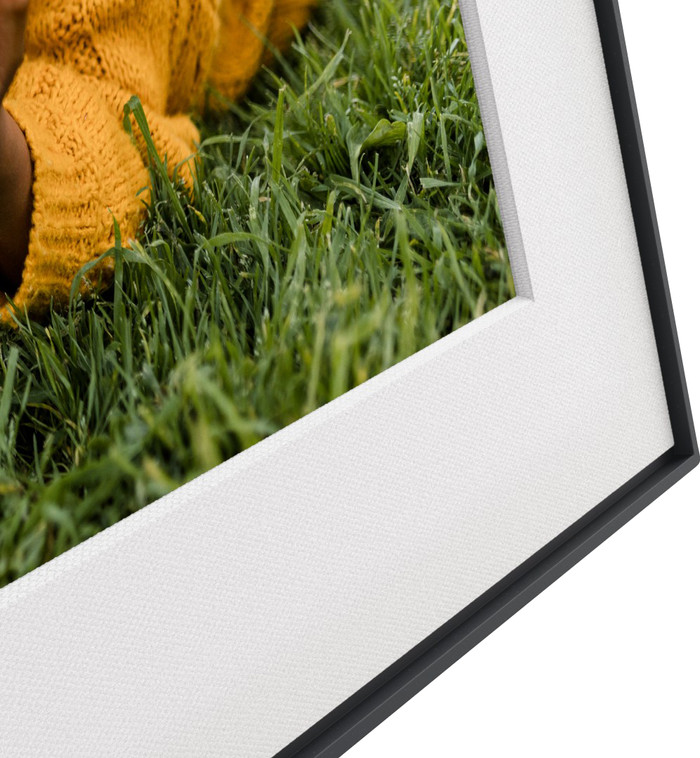 Aura Frames Walden Schwarz detail