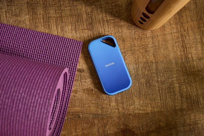 SANDISK Creator Pro Portable SSD 1TB product in use