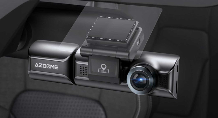 AZDome M770 Pro 3CH product in use