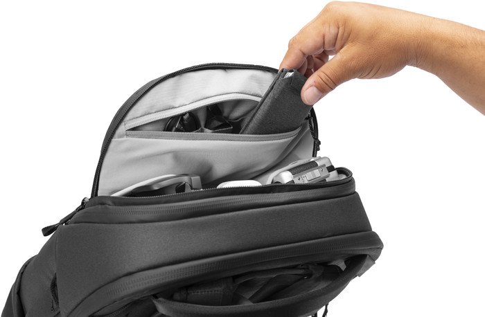 Peak Design Travel Backpack 30L v2 Black detail