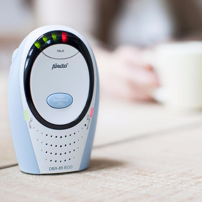 Alecto DBX-85 ECO DECT product in use