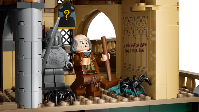 LEGO Harry Potter Schloss Hogwarts: Ostflügel 76473 detail