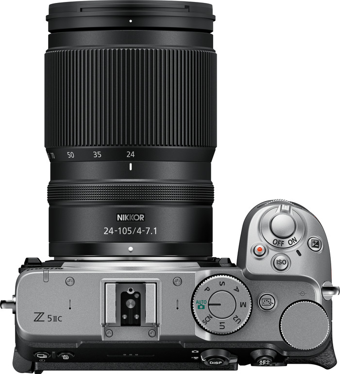 Nikon Z5IIC Silber + 24-105mm f/4-7.1 oberseite