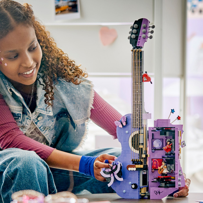 LEGO Editions Olivia Rodrigos Gitarre 43031 detail