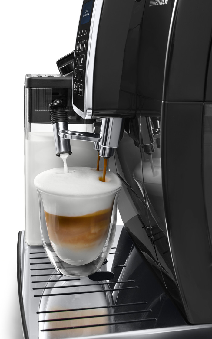 De'Longhi Dinamica ECAM350.55.B produkt in gebrauch