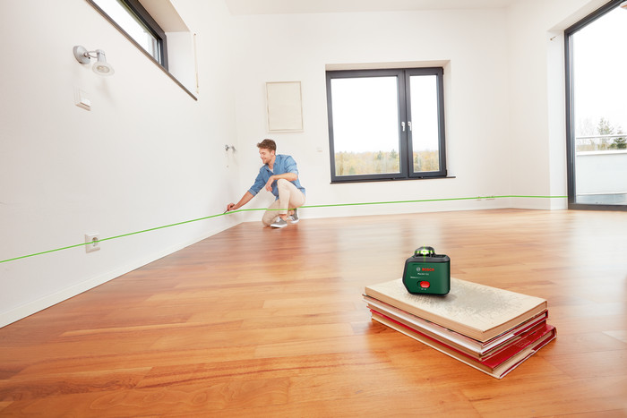 Bosch PLL360-15G product in use
