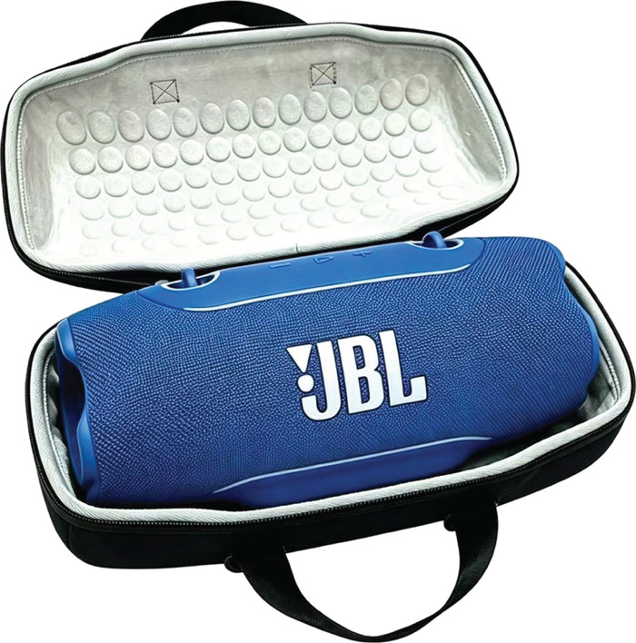 Travel Case for the JBL Xtreme 5 product in use