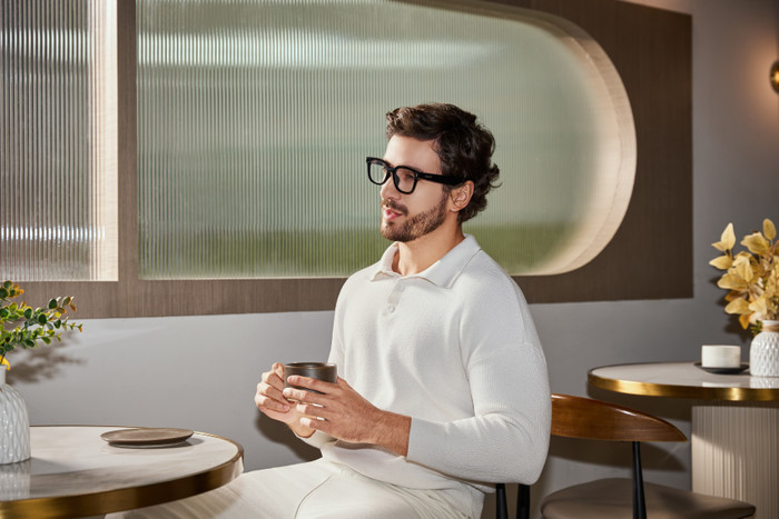 Rokid AI Glasses Style produkt in gebrauch