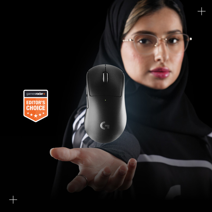 Logitech G PRO X Superlight 2 DEX Lightspeed Kabellose Gaming-Maus Magenta produkt in gebrauch