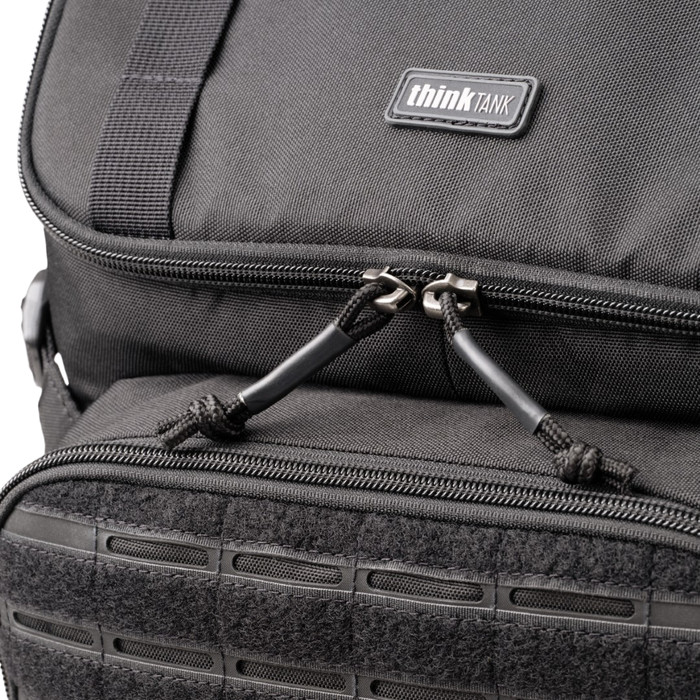 Think Tank DarkLight Reiserucksack 20L Schwarz detail