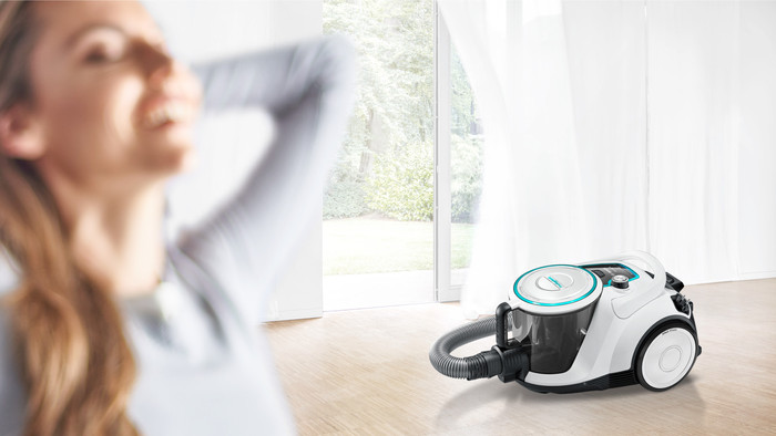 Bosch ProHygienic Serie 6 BGC41XHYG produkt in gebrauch