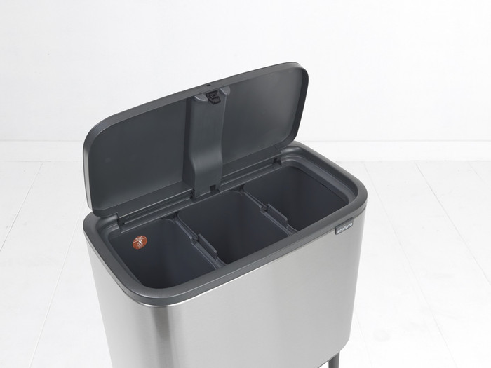 Brabantia Bo Touch Bin Mülleimer 3 x 11 Liter Matt Steel Fingerprint Proof detail