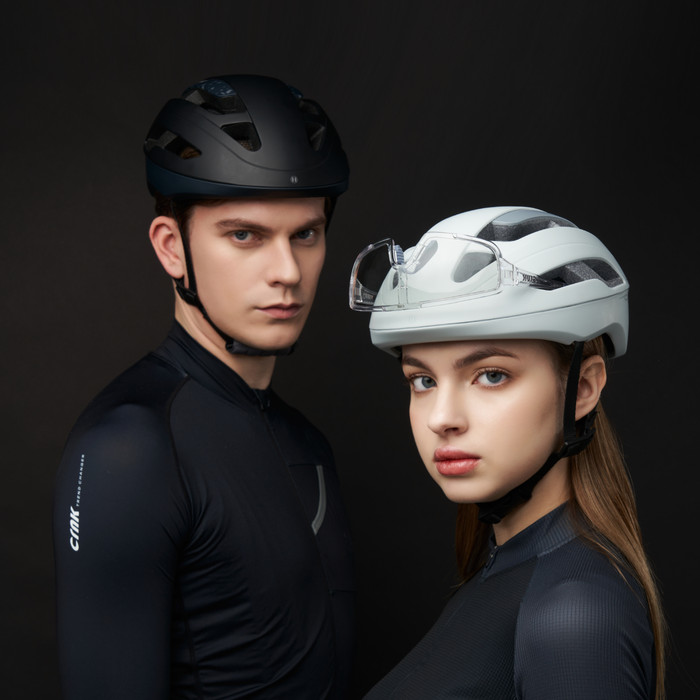 CRNK Angler Glossy Weiß M produkt in gebrauch