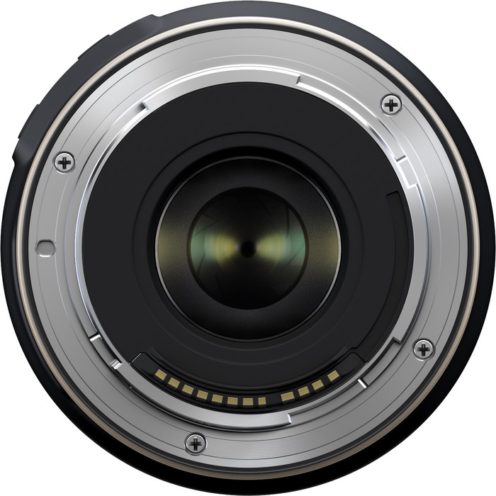 Tamron 17-70mm f/2.8 Di III-A VC RXD Canon RF top