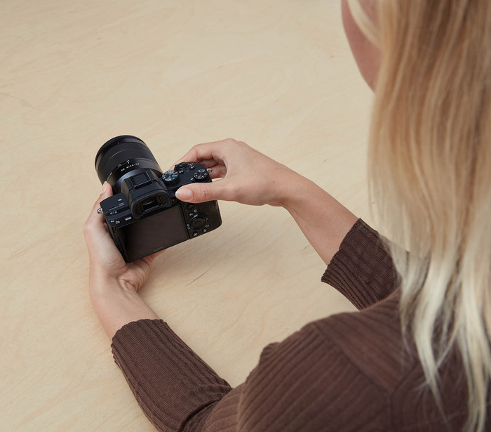 Urth 77mm ND2-400 (1-8.6 Stop) Variable ND Lens Filter product in use