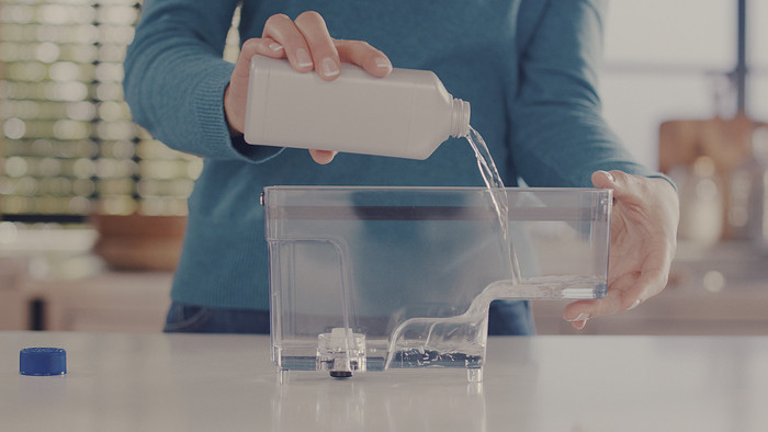 Saeco CA6700/22 Entkalker 2 Stück produkt in gebrauch