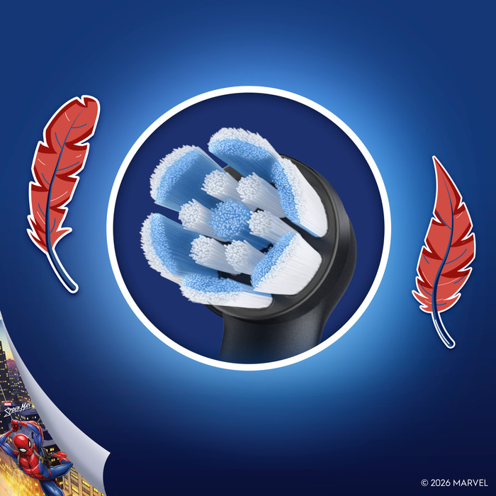 Oral-B iO Sanfte Reinigung Spiderman (4 Stück) produkt in gebrauch