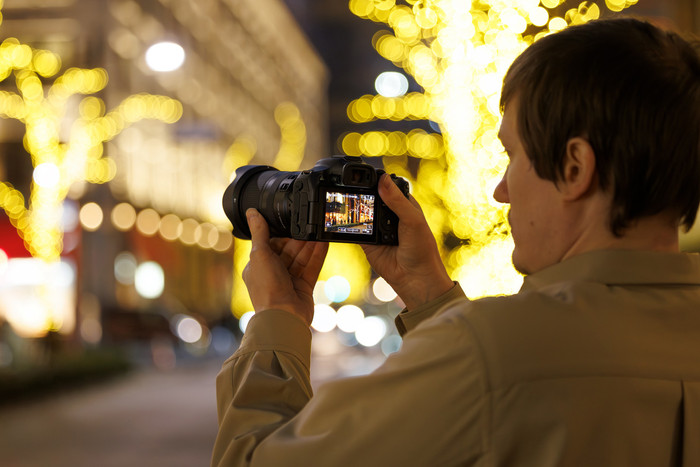Tamron 17-70mm f/2.8 Di III-A VC RXD Canon RF product in use