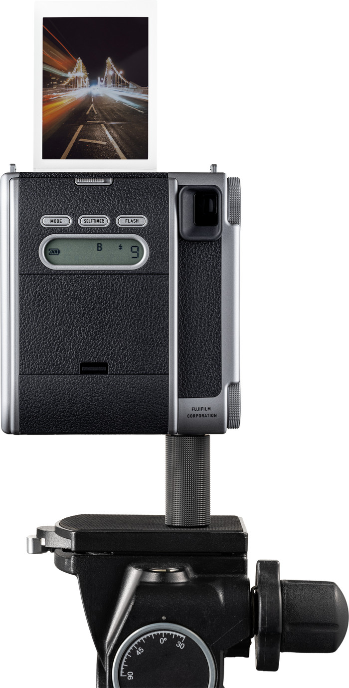 Fujifilm Instax Mini 99 Silber produkt in gebrauch