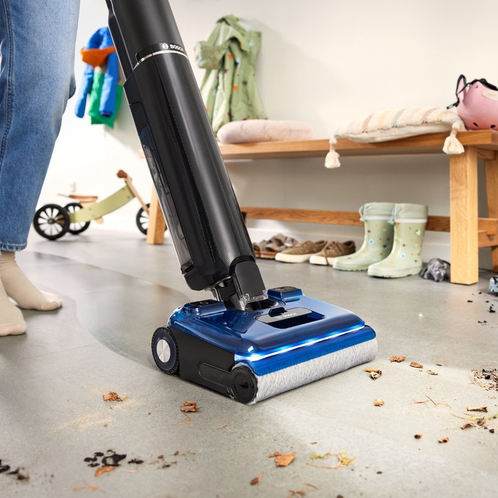 Bosch Series 6 OneFlow BHF61BM produkt in gebrauch