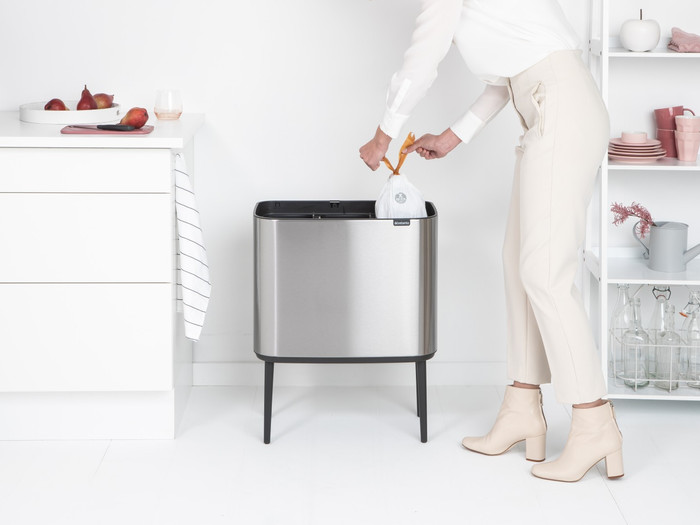 Brabantia Bo Touch Bin Mülleimer 3 x 11 Liter Matt Steel Fingerprint Proof produkt in gebrauch