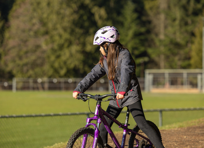 Lazer Nutz 2.0 KinetiCore Unicorn product in use