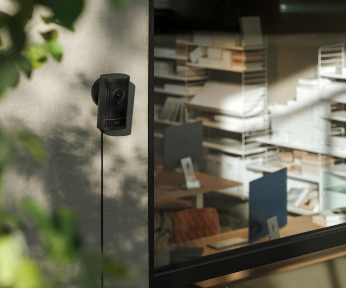 Ring Outdoor Camera Pro Stecker Schwarz Doppelpack produkt in gebrauch