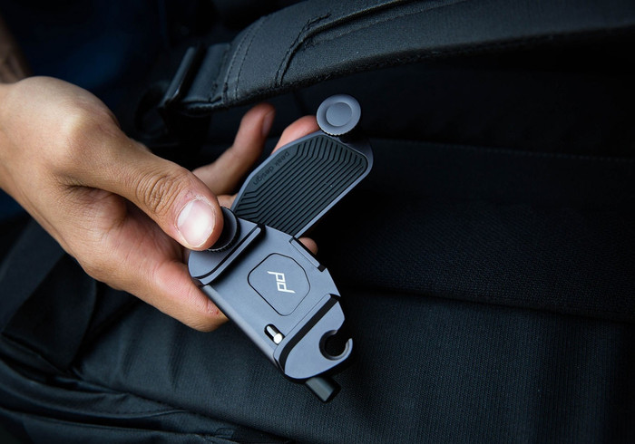 Peak Design Capture Camera Clip Schwarz produkt in gebrauch