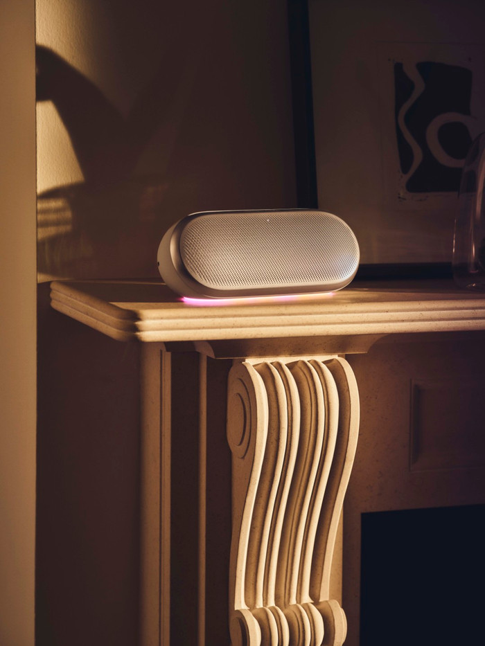 Harman Kardon Luna 2 Bronze produkt in gebrauch