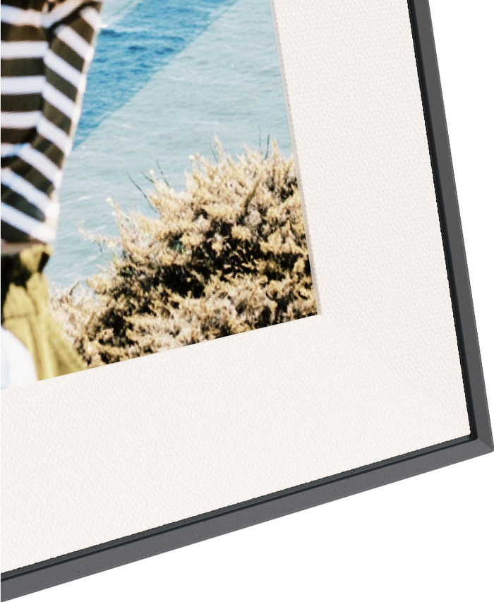 Aura Frames Aspen Schwarz detail