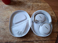 Bose QuietComfort Ultra Headphones (2nd gen) Gold (Image 3 of 3)