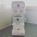 Illy Y3 Espresso &amp; Coffee Black (Image 1 of 1)