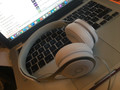 Beats EP White (Image 1 of 2)