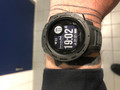 Garmin Instinct Schwarz (Bild 1 von 2)
