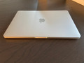 Apple MacBook Pro 13 inches (2020) 16GB/256GB Apple M1 Silver (Image 1 of 4)