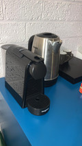 De'Longhi Nespresso Essenza Mini EN85.W (Image 2 of 5)