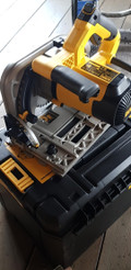 DeWalt DWS520KT-QS (Image 1 of 1)