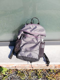 Dakine WNDR Pack Crescent Floral 18L (Image 2 of 2)