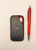 SanDisk Extreme Portable SSD 1TB (Image 1 of 9)