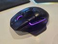 Corsair Dark Core RGB Pro Kabellose Gaming-Maus (Bild 2 von 7)
