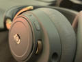 SteelSeries Arctis Nova Elite Sage &amp; Gold (Image 4 of 5)