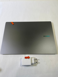 Samsung Galaxy Book5 Pro - 16 inches - Intel Core Ultra 5 - 16GB RAM/512GB SSD